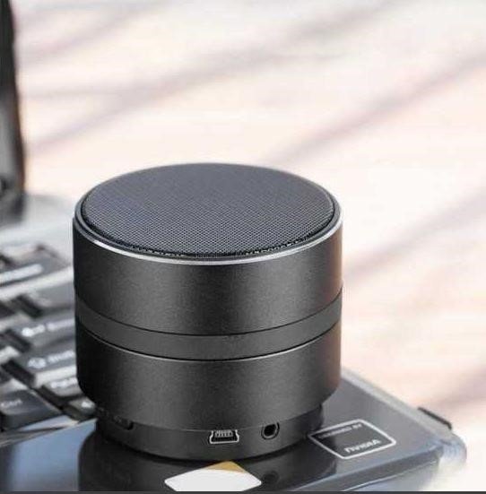 Nhận xét về CAMERA wifi mini Mingyy 4K: CAMERA wifi này có phân giải hình ảnh 4K rõ nét, đem lại những bức ảnh và video chất lượng cao. Ngoài ra, thiết kế nhỏ gọn và tiện lợi, giúp người dùng dễ dàng mang theo và sử dụng trong mọi hoàn cảnh.