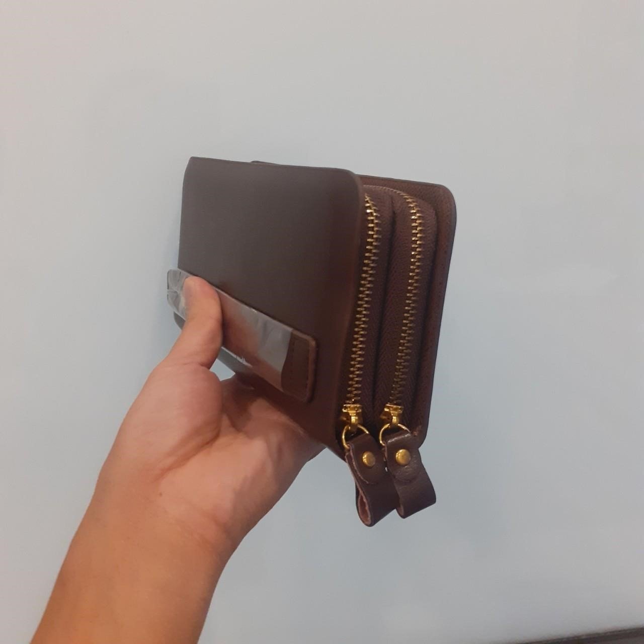 CAMERA wifi ngụy trang ví da cầm tay quay lén V88 | Camerasieunho