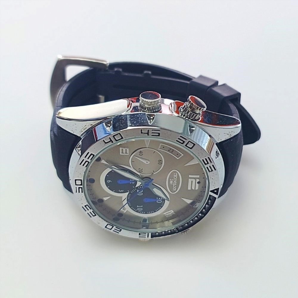 Video ra mắt: Đồng hồ CAMERA wifi S12 full HD ngăn cản nước - Thiết bị hoàn hảo cho những ai muốn ghi lại video và âm thanh những khoảnh khắc đáng nhớ dưới nước.