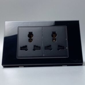Camera WiFi Nhỏ Gọn ổ điện đen 3 chấu Tenka